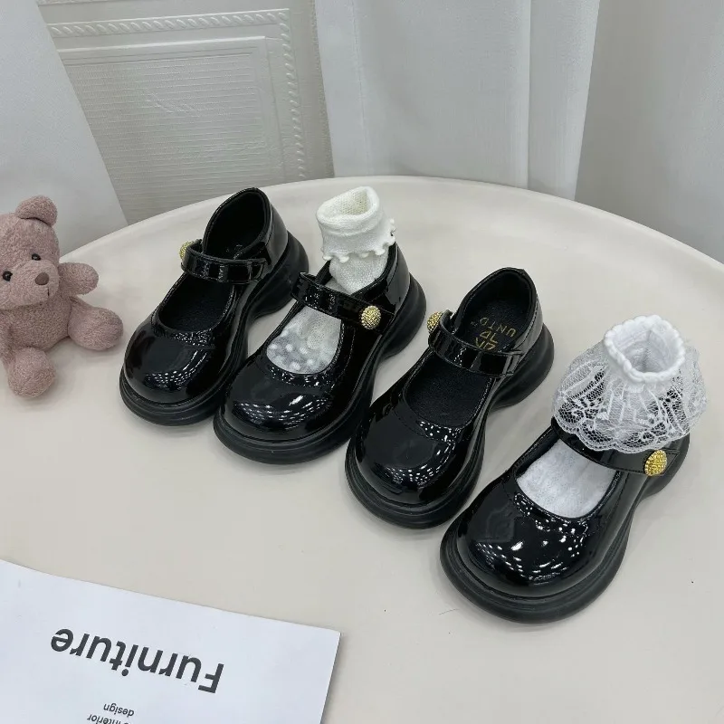 Zapato de cuero para niñas 2025, zapatos planos para bebés de estilo nuevo británico de cuatro estaciones, zapatos antideslizantes simples para niñas, mocasines versátiles informales para niñas - imagen 2
