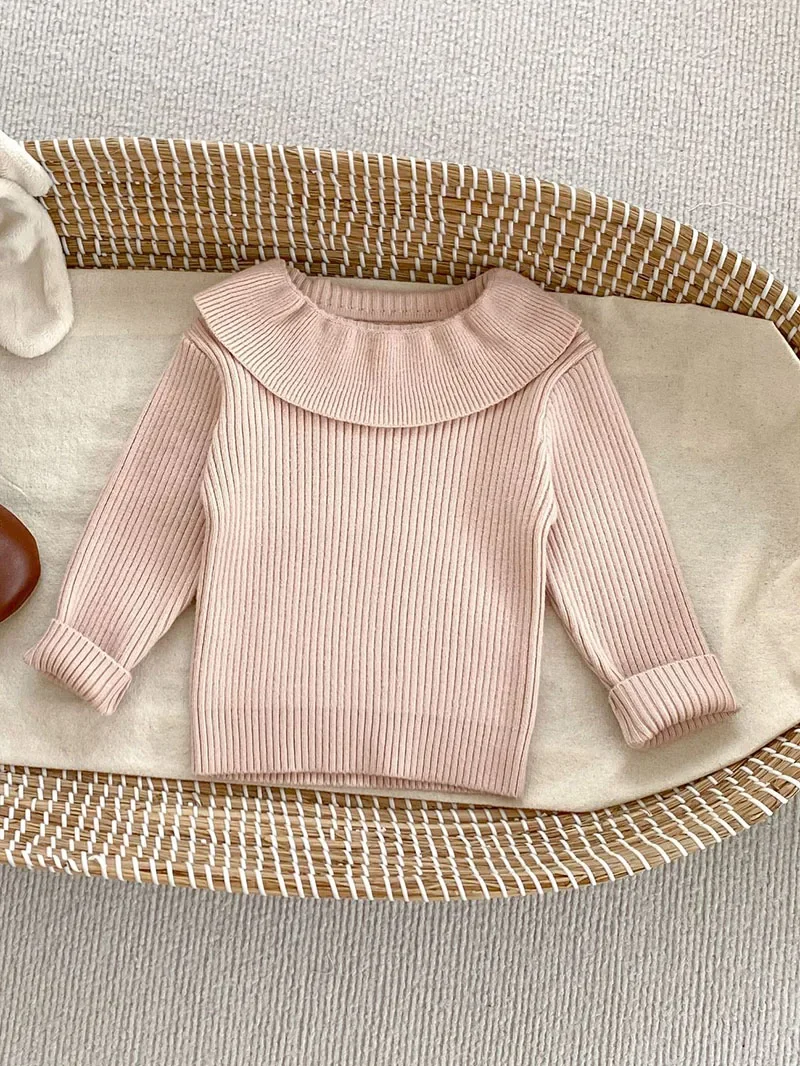 pink sweater