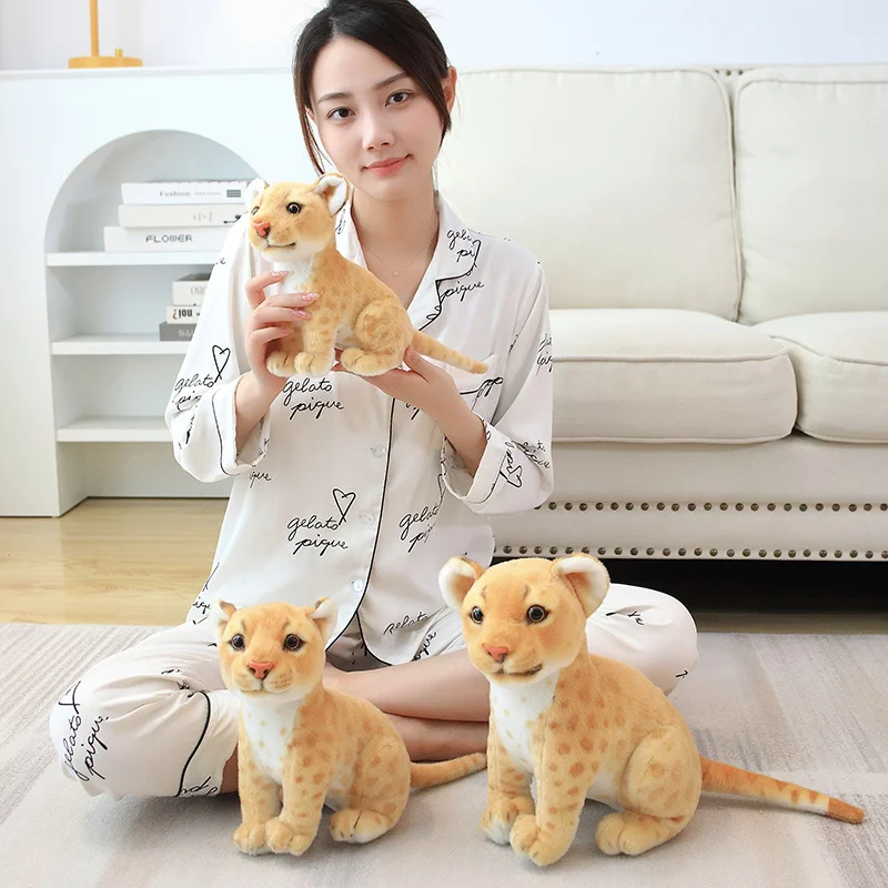 Peluche realista de león – Suave y seguro para niños - imagen 4