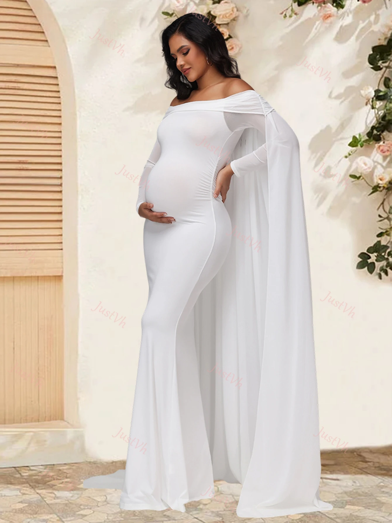 Vestido sirena de maternidad en uso para sesión fotográfica