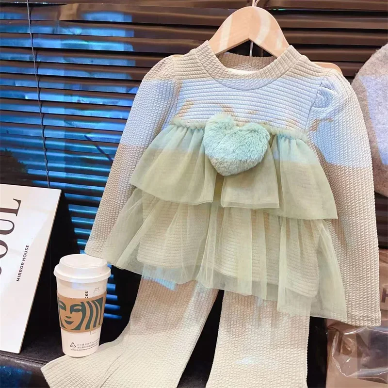 Conjunto bebé manga larga con pantalones acampanados para otoño - imagen 3