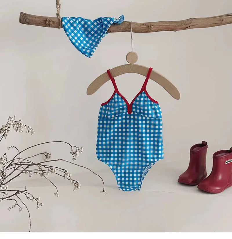 Bañador infantil para niña con sombrero – Estilo playa verano - imagen 3