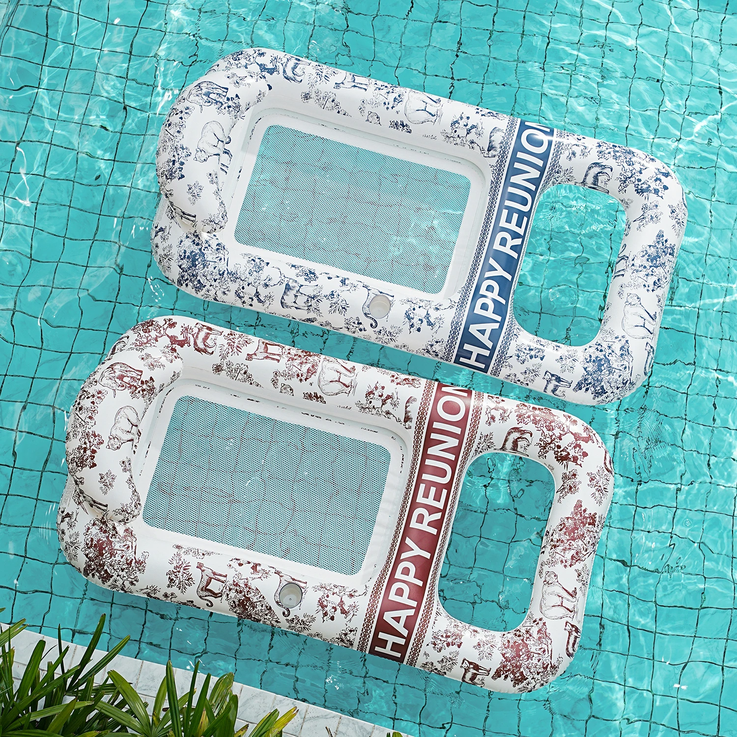 Flotador inflable de salón con diseño tinta china y portavasos - imagen 4
