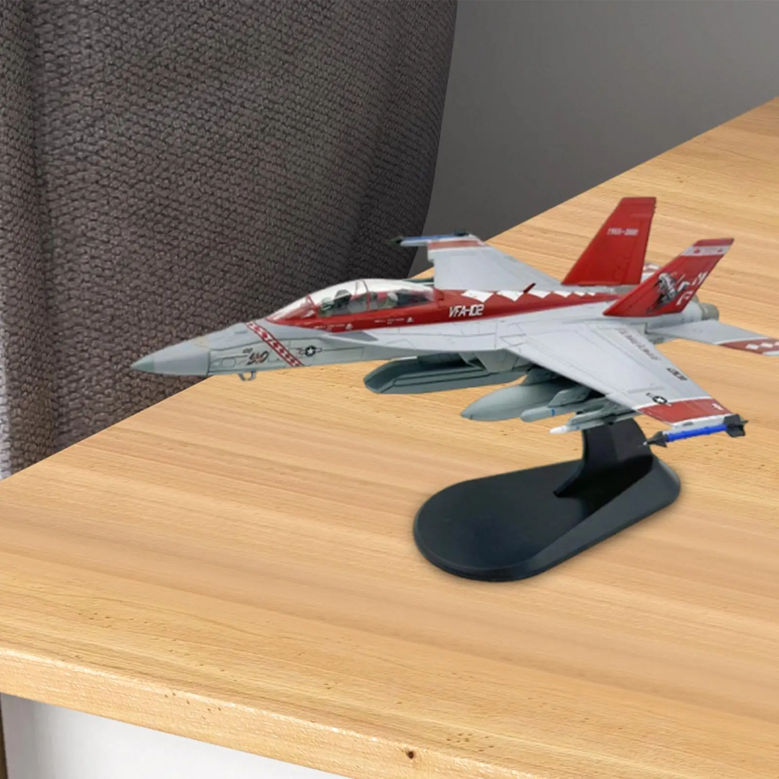 Modelo de combate F18 1/100, modelo de avión de simulación para estante, mesa de dormitorio - imagen 3