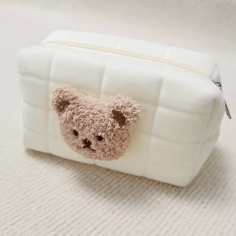 Beige bear