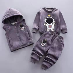 Conjunto forro polar bebé: chaleco con capucha y pantalón cálido