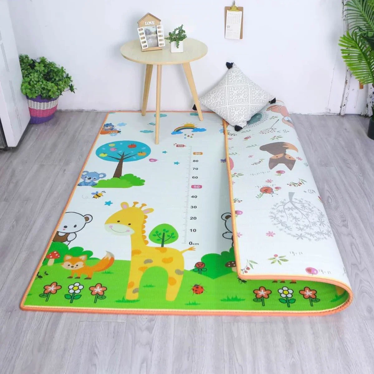 Alfombra de juegos infantil con motivos animados