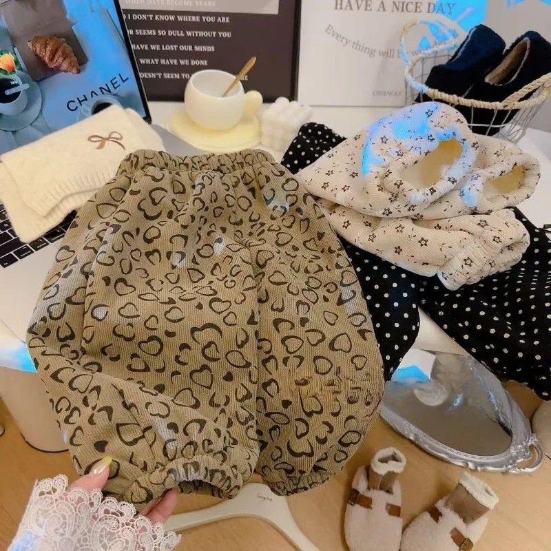 Nuevos pantalones gruesos con forro polar para niños de invierno, adecuados para niños y niñas, cálidos para días fríos, uso exterior, suaves y agradables para la piel.