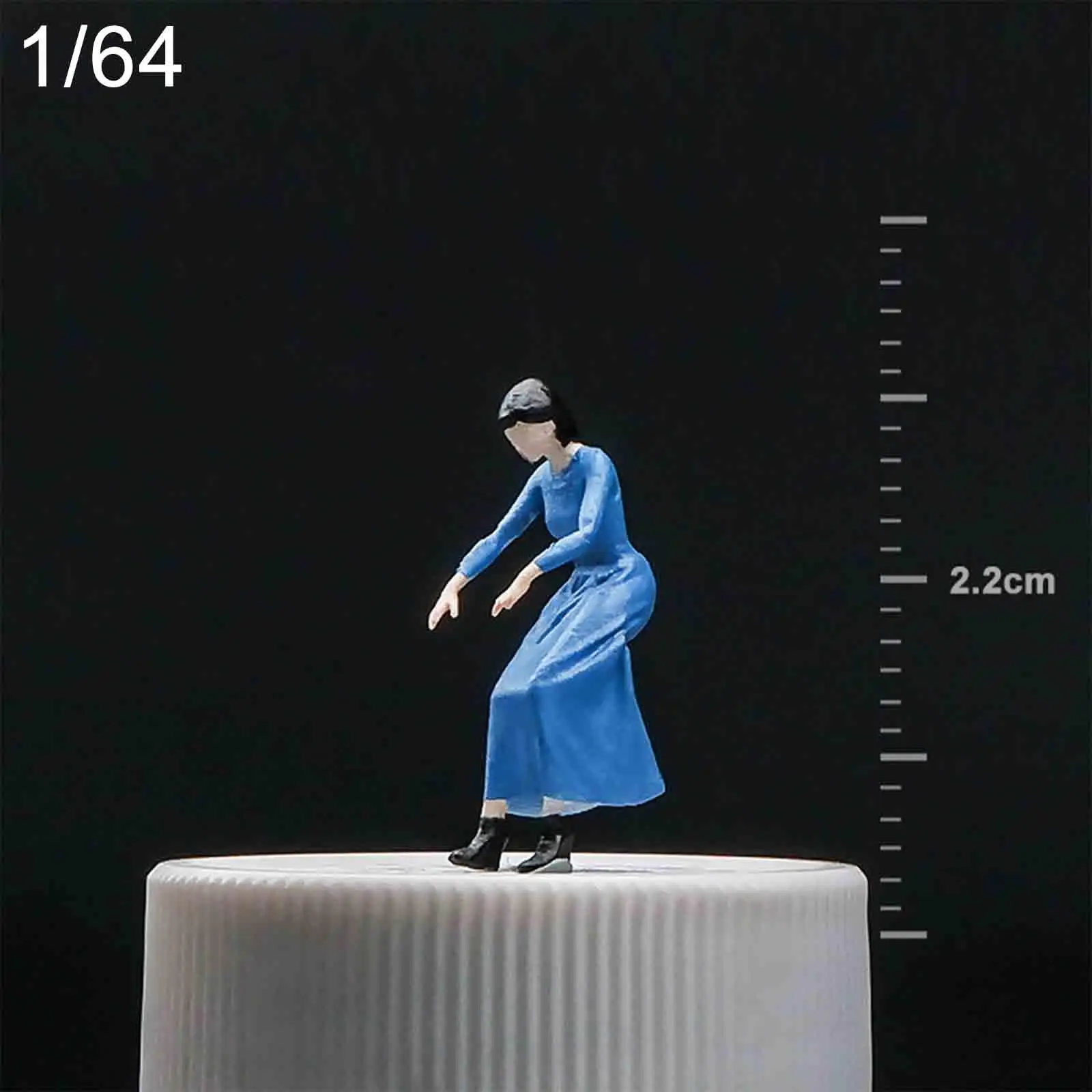 Miniature Dollhouse Home Ornaments Resin Minature Doll Figure Model Doll House Accessory for Car Vehicles Dollhouse Living Room