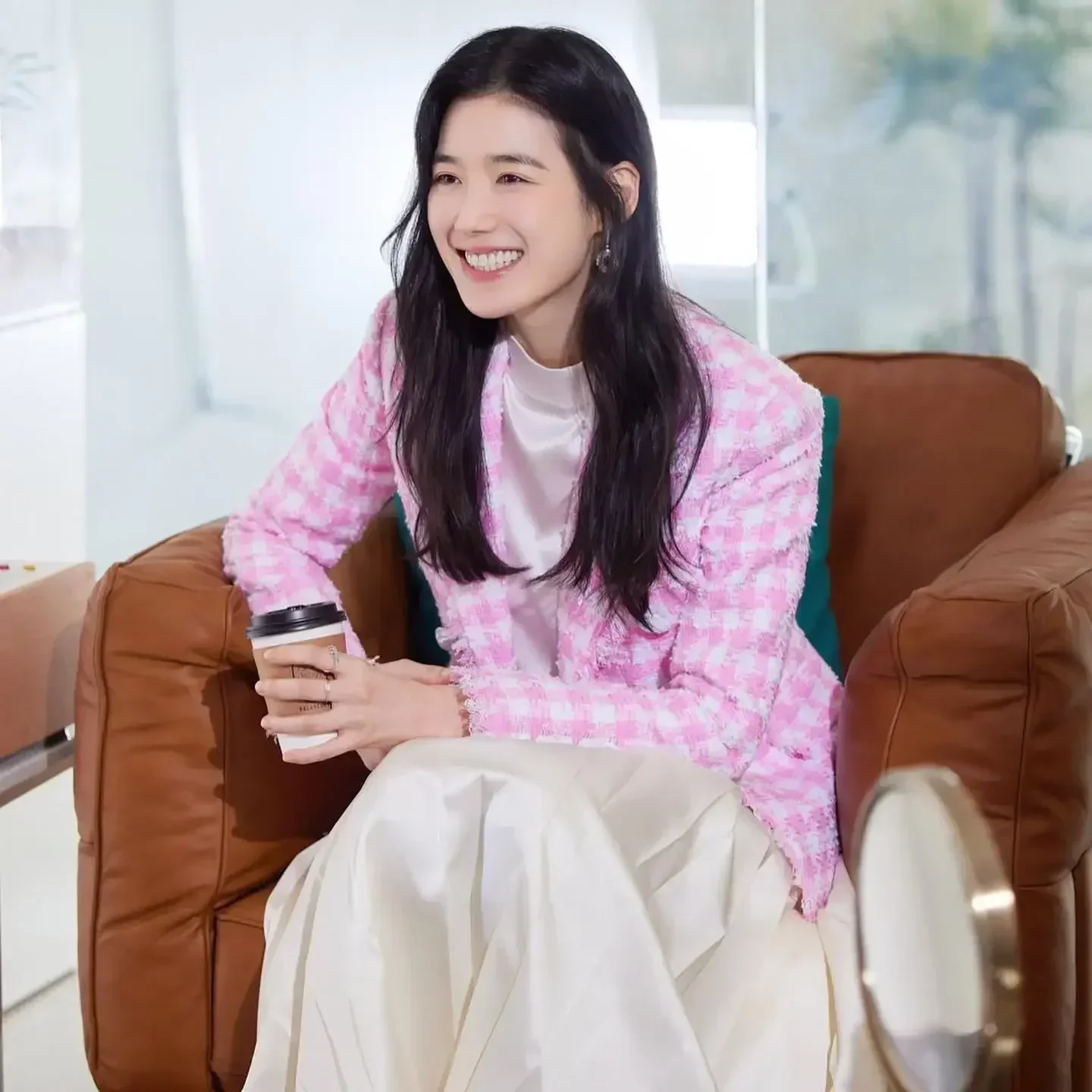 Traje informal rosa para mujer, abrigo personalizado de lujo con botón de cabeza de león, primavera y verano, el mismo estilo - imagen 3