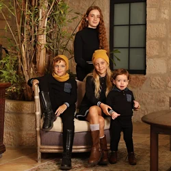 Conjunto familiar negro para niños: vestido niña y camisa vaquera niño