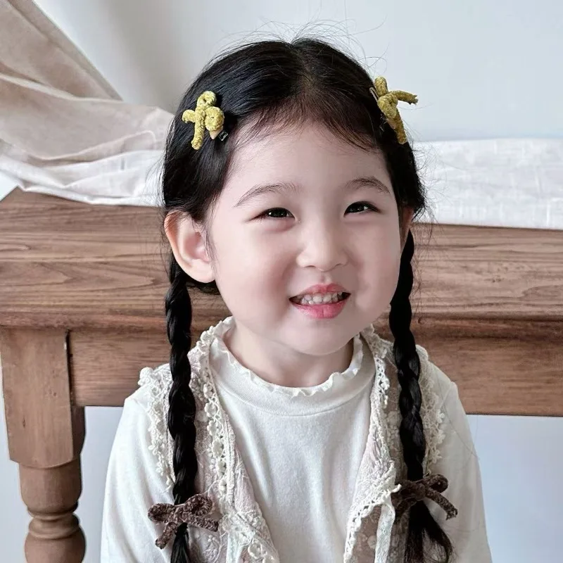 Paquete de 4 pinzas para el pelo con lazo de felpa para niños y niñas, Clips a presión laterales de Color degradado INS suaves, accesorios bonitos para el cabello para flequillo fino - imagen 3