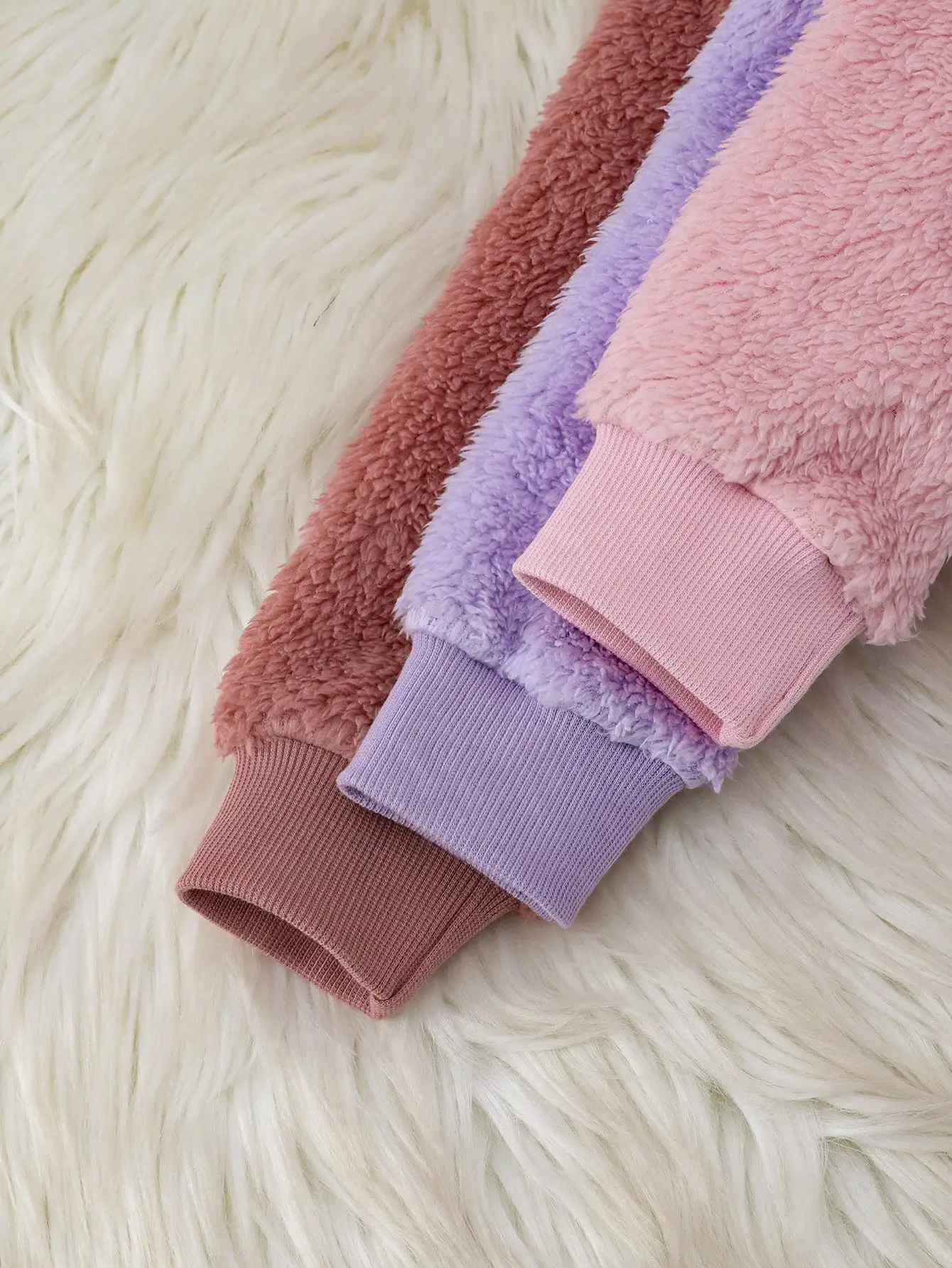 Sudadera peluda de corazón para niña – Manga larga - imagen 2