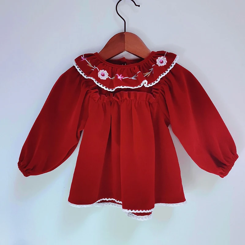 Traje navideño de terciopelo para bebé con blusa de encaje floral - imagen 3