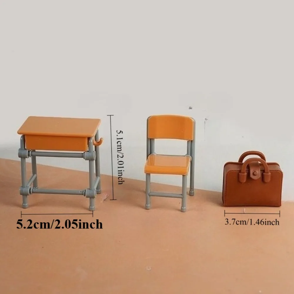 Set escolar para casa de muñecas – escritorio, pizarra, silla y mochila - imagen 4