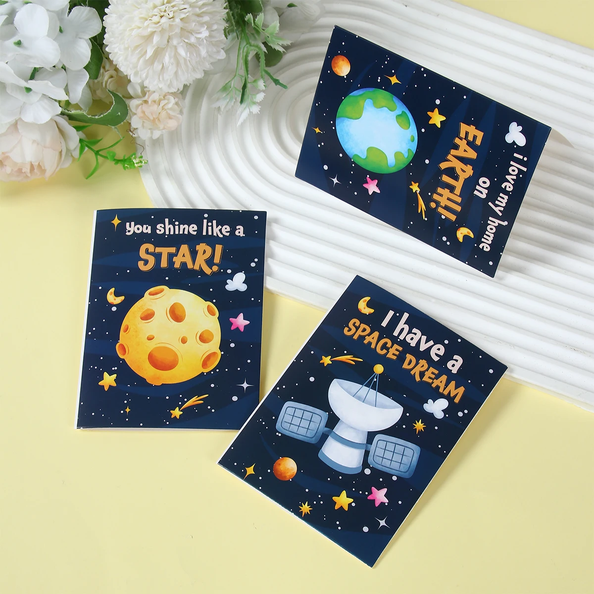 12 unids/set cohete astronauta planeta tarjeta de felicitación decoración de fiesta de cumpleaños para niños favores postal tarjeta de felicitación suministros de fiesta