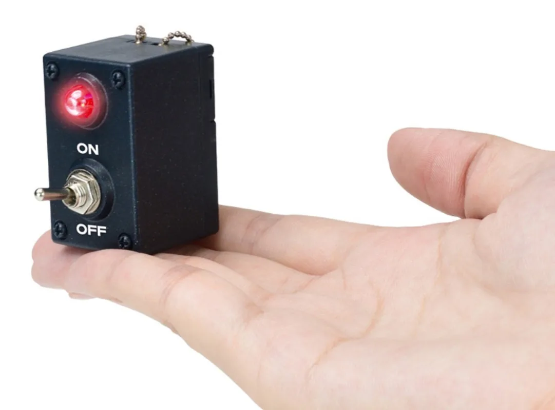 Juguetes de cápsula de color amarillo, palanca de cabina de cabina de pilotaje con interruptor de luz, modelo de interruptor, colgante en miniatura, figuras de casa de muñecas gashapon - imagen 3