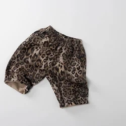Vaqueros elásticos con estampado leopardo para niño