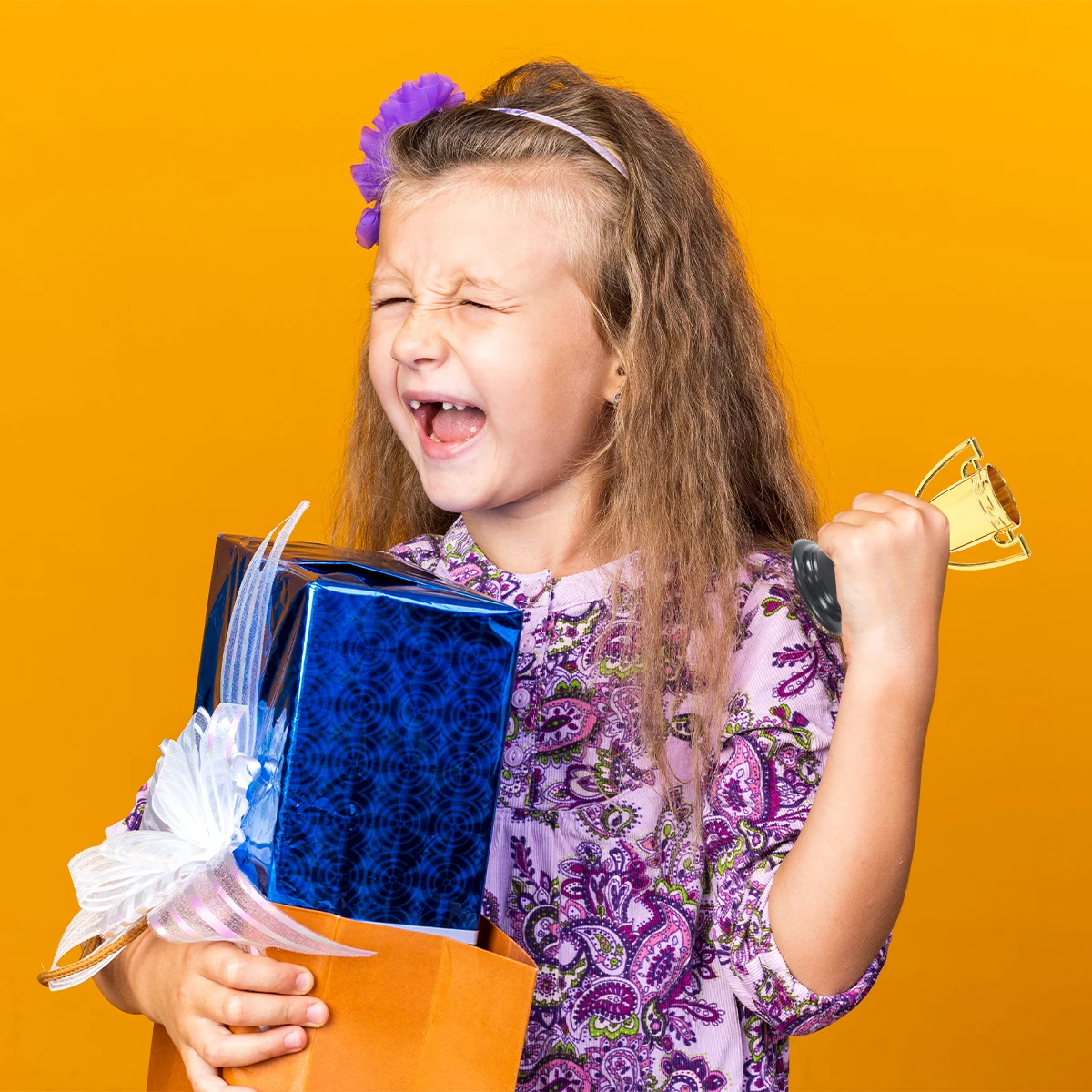 Mini taza de recompensa dorada de plástico, medallas, taza de premio, juguetes educativos para edades tempranas, regalos de fútbol, trofeos pequeños exquisitos de escuela secundaria, 12 Uds. - imagen 5