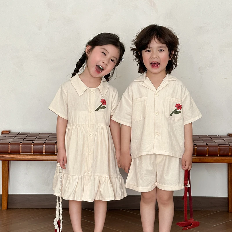 Conjunto veraniego niño camisa floral y pantalones cortos cómodos - imagen 2