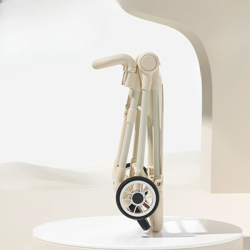 Cochecito con sombrilla de viaje ultraligero con sistema de una sola pliegue, arnés de seguridad de 5 puntos y asiento reclinable para uso en avión - imagen 5