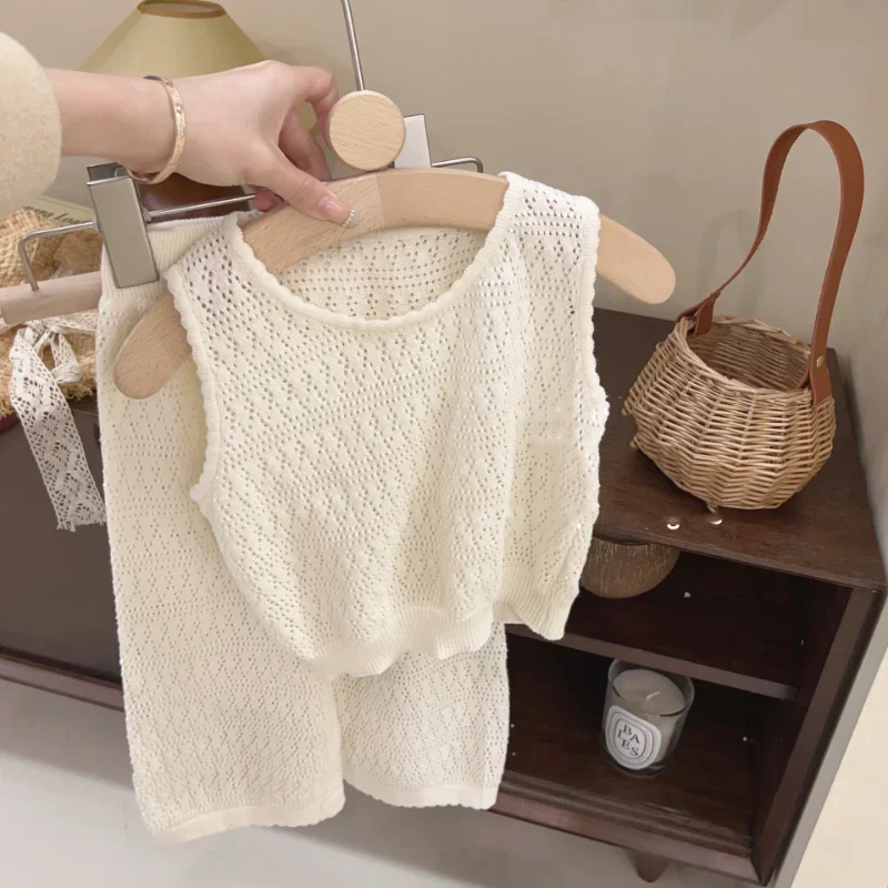 Conjunto niña dos piezas de punto fino con chaleco transpirable