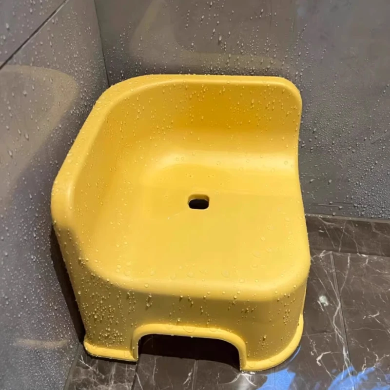 No ocupa espacio, baño, taburete especial para baño, se puede apilar la silla, engrosado para el hogar, moderno, simple y antideslizante.