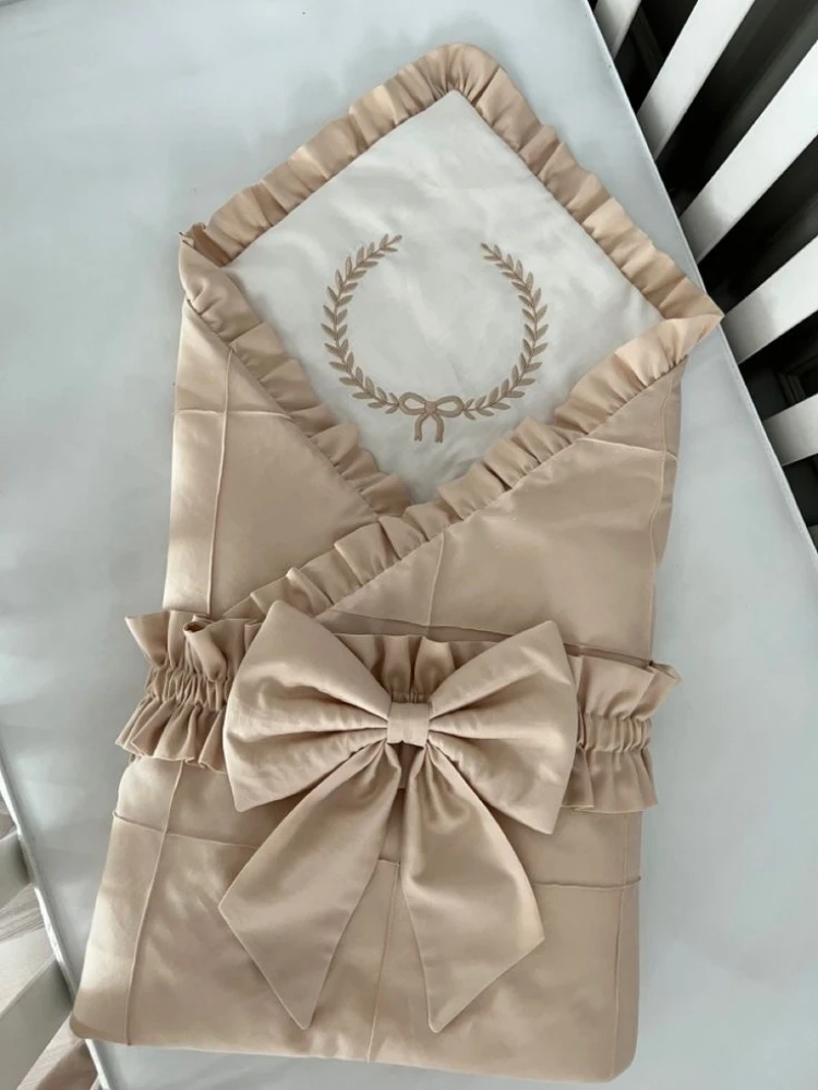 Nombre de bebé bordado personalizado para recién nacidos con marco de lazo grande, pañales infantiles para 0-3 meses, manta receptora, envolturas para dormir - imagen 2