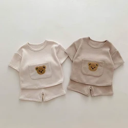 Conjunto osito bebé verano: camiseta y pantalones cortos