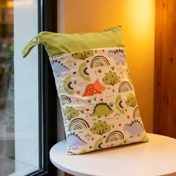 Bolsa de pañales impermeable lavable con compartimento seco y húmedo