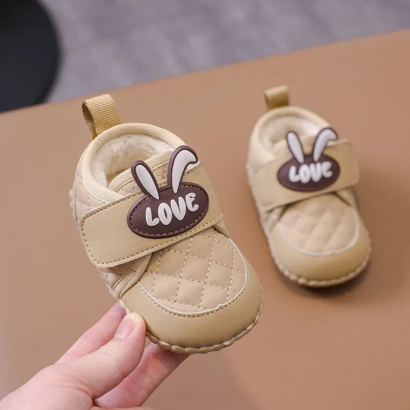 Botas de nieve para bebés y niños, zapatos para exteriores de otoño e invierno, suela suave antideslizante, botas de felpa para niños, zapatos para niños pequeños de dibujos animados