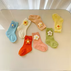 Calcetines de punto con flores hechos a mano para bebé