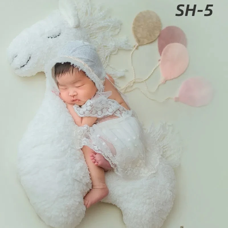 Accesorios newborn para sesión de fotos – Unicornio y cojín - imagen 4