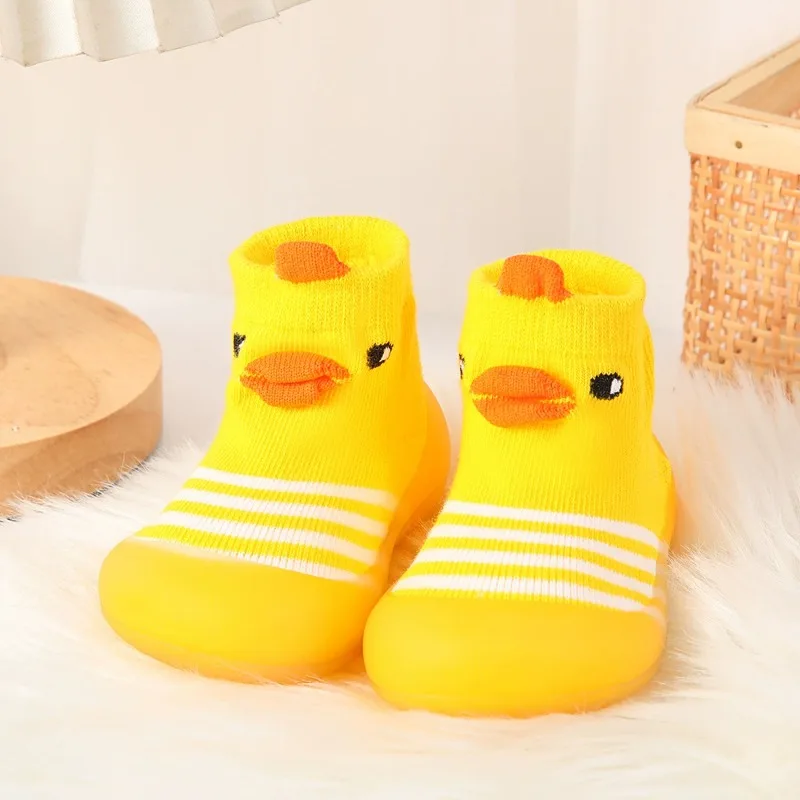 Zapatos bebé antideslizantes con suela blanda para interior y exterior - imagen 2