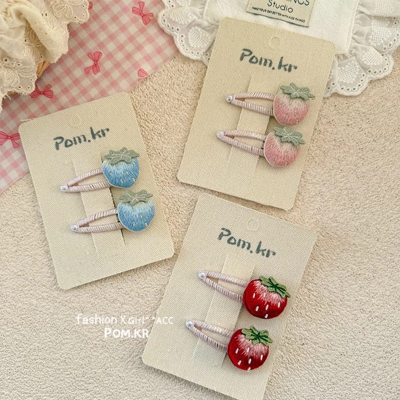2 unids/set dulce moda fresa Clip de pelo para niña lindo bordado tela niños BB Clip sombreros para niños accesorios para el cabello - imagen 2