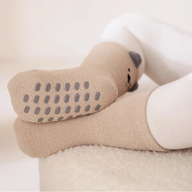 Calcetines antideslizantes de algodón para bebé con estampados - imagen 2