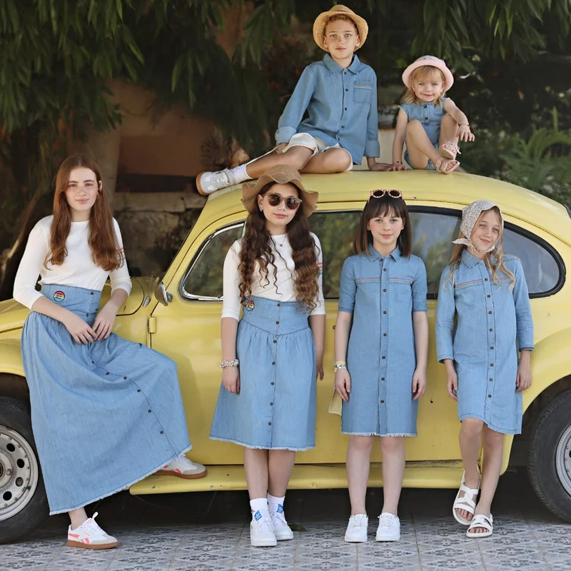 Conjunto vaquero infantil bordado – Falda y camiseta azul para niño
