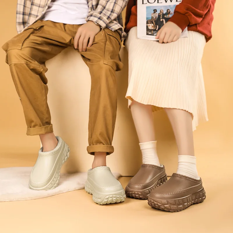 Zapatillas impermeables de Otoño Invierno para mujeres y hombres, zapatos de plataforma para interiores y exteriores, chanclas cálidas antideslizantes de EVA suave para el suelo del hogar para parejas - imagen 2