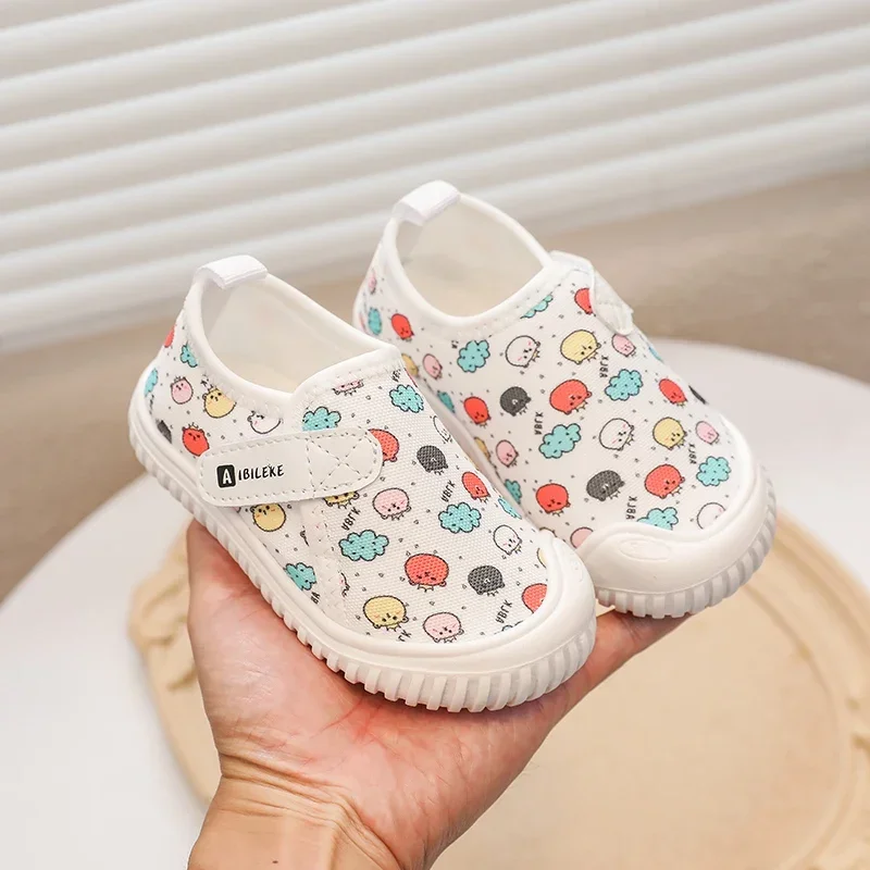 Zapatillas antideslizantes de suela blanda para niño pequeño