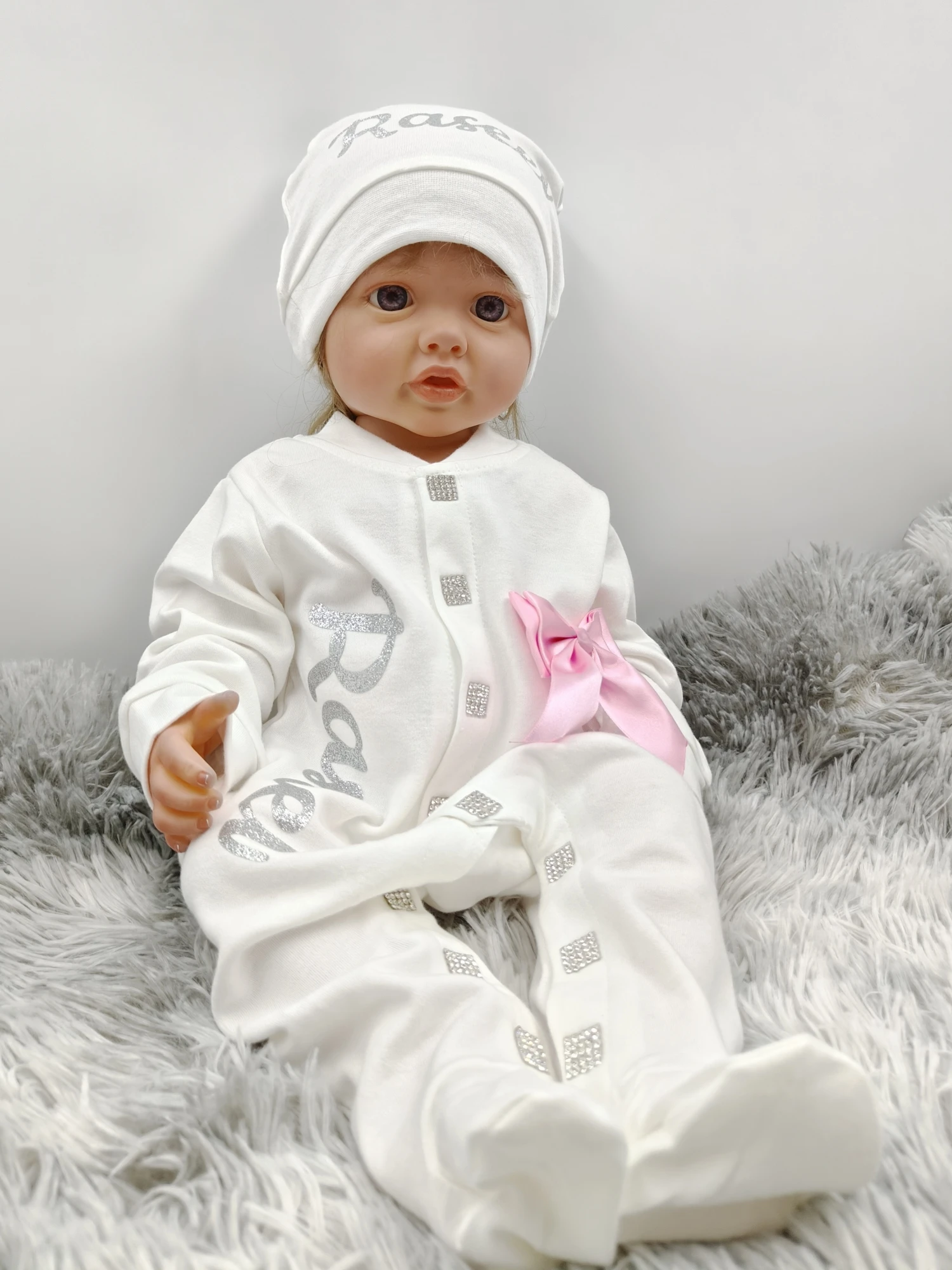 Pajarita rosa del Oriente Medio Nombre personalizado Personalización exclusiva navideña Super Atmósfera Conjunto brillante de ensueño