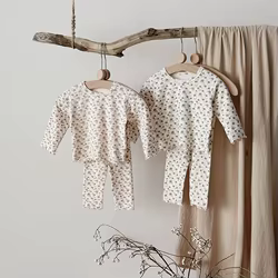 Conjunto de pijamas de primavera para niñas de 0 a 4 años, ropa de hogar para niños, ropa de otoño para bebés, ropa interior Floral bonita para niñas, Top + Pantalones, 2 uds.