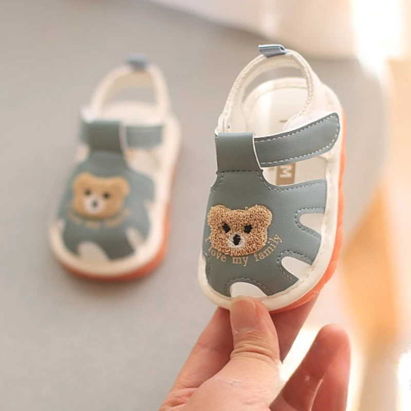 Novedad de verano, zapato de bebé, zapato versátil para caminar, sandalia de suela blanda, zapato antideslizante Baotou para ladrar, zapatos de moda para niños, zapatos simples para chico - imagen 2