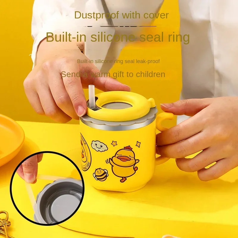 Botella infantil con pajita y dibujos animados – Aislamiento térmico - imagen 5