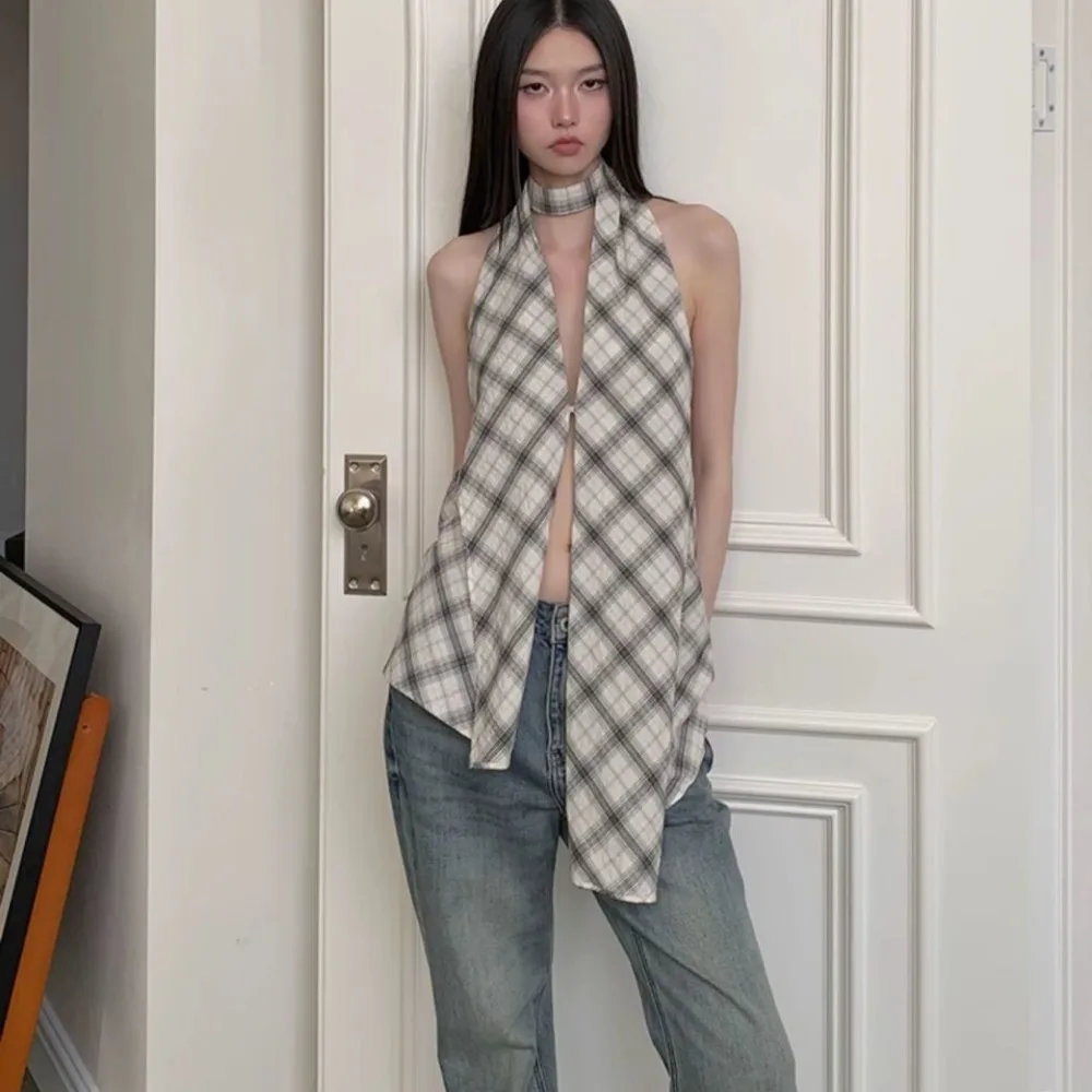 Camisola sin mangas con cuello Halter y rejilla a la moda, Tops cortos ajustados irregulares, chaleco con tirantes divididos para chica picante, viaje