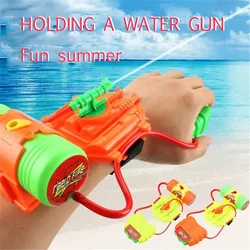 Divertidas pistolas de agua para jugar en playa y piscina este verano