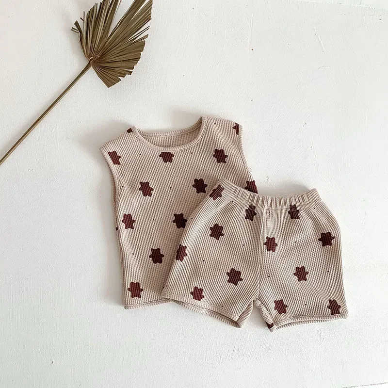 MILANCEL, chaleco y pantalones cortos de verano para niñas, conjunto de ropa para bebés, traje para bebés, conjunto de ropa de oso Waffle - imagen 4