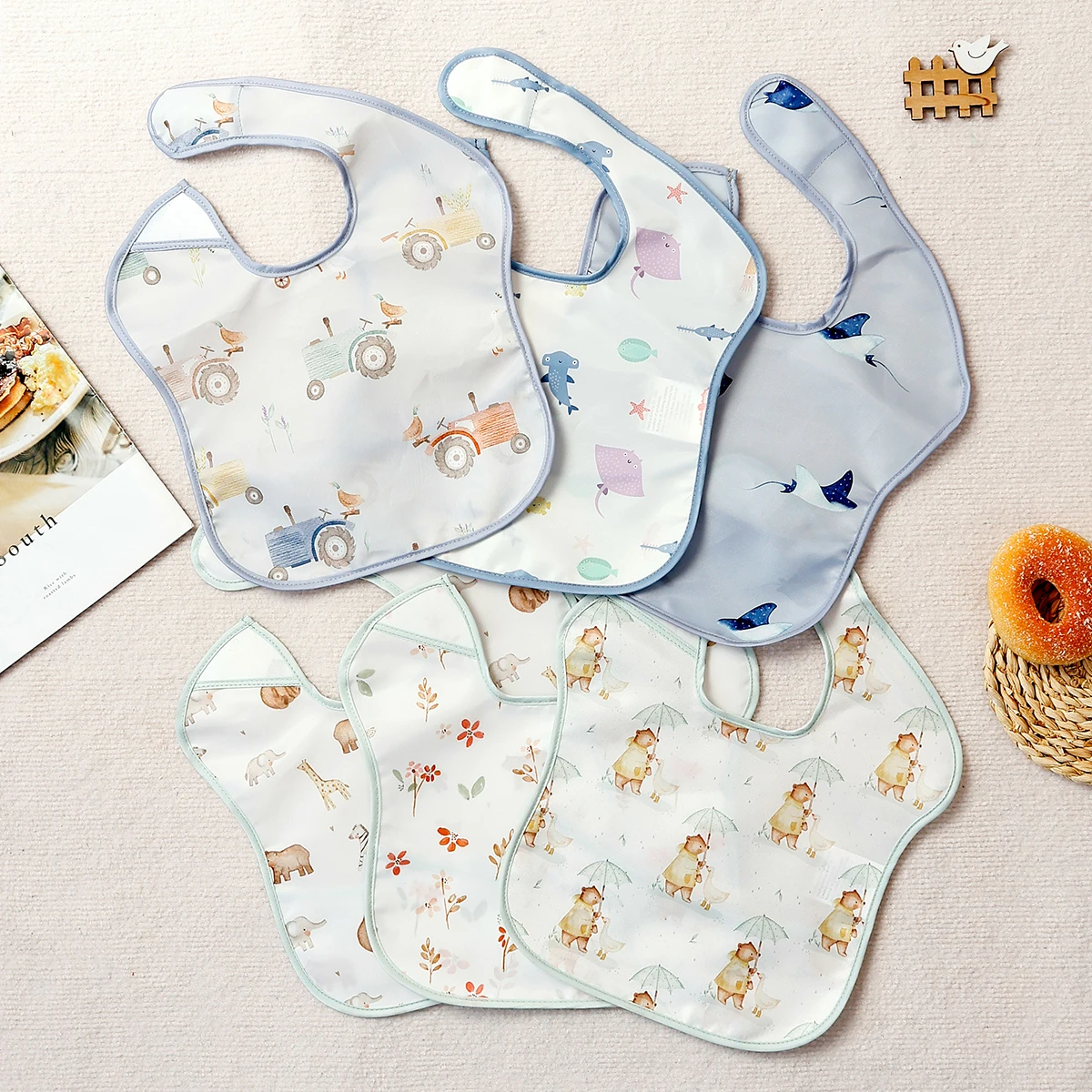 Babero ajustable con bolsillo para bebé Elinfant - imagen 2