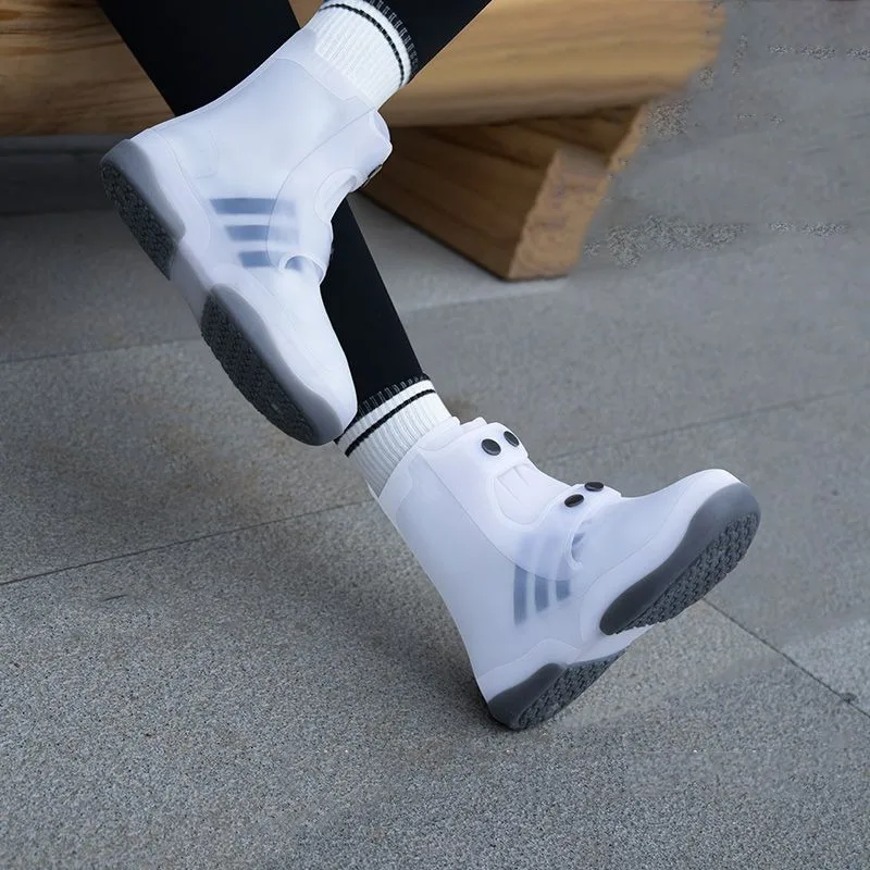 1 Juego de cubiertas de zapatos de dos tonos, cubrezapatos impermeables, cubiertas de zapatos antideslizantes lavables con botón, cubiertas de zapatos duraderas blancas - imagen 2