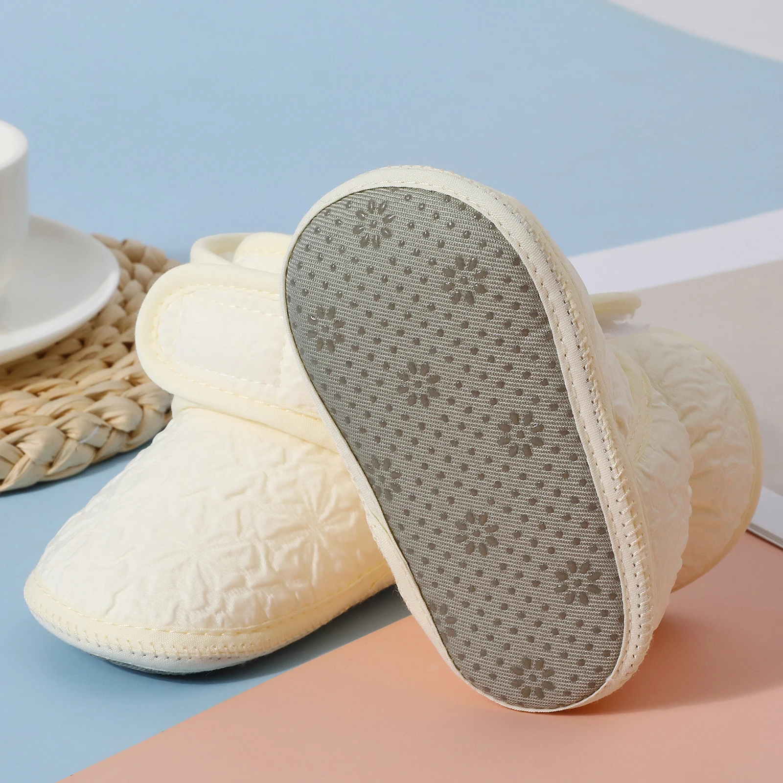 Suefunskry Zapatos de algodón cálidos de invierno para bebés, zapatos antideslizantes de suela suave para primeros pasos, botas, zapatos para niños y niñas - imagen 2