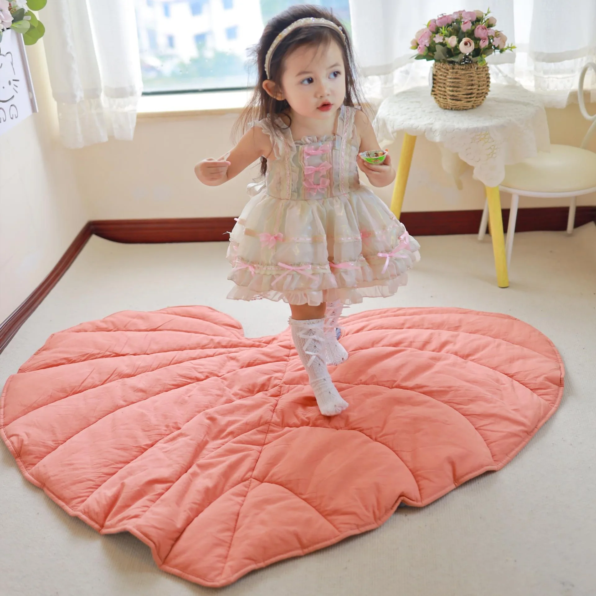 Alfombra de juego nórdica de nueva forma de hoja creativa para bebé, alfombrilla para ventana salediza, alfombrilla de escalada para bebé, decoración para habitación de niños - imagen 3